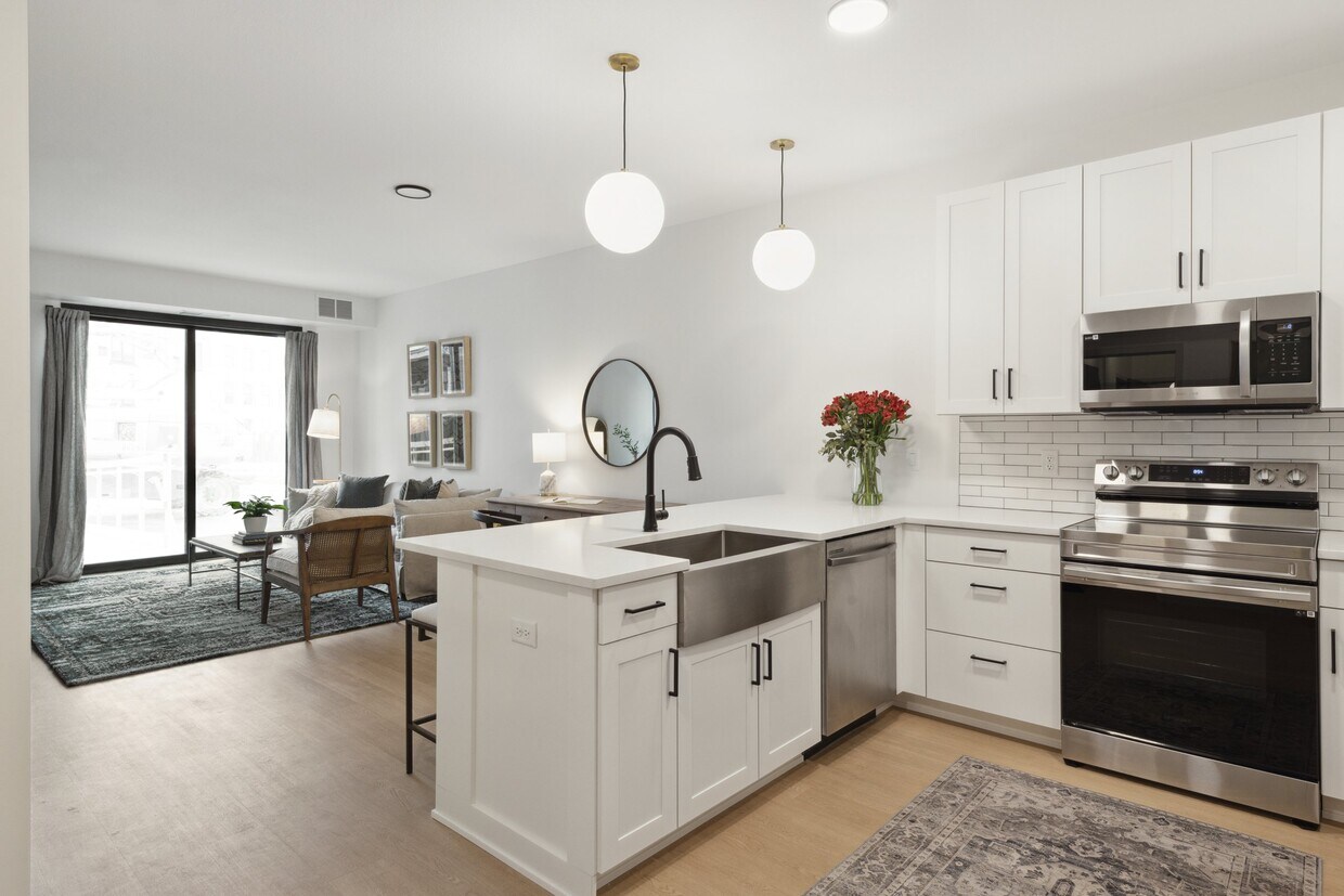 The Reeve Lakeside Apartments in Robbinsdale, MN