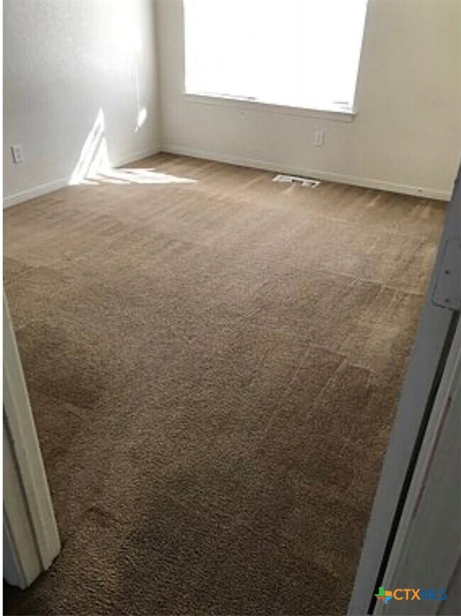 Foto del edificio - 3803 Ys Pak Ct