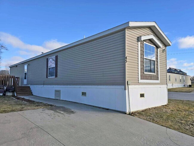 Foto del edificio - 45 Lincoln Ave