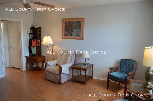 Foto del edificio - Furnished 55+ One Bedroom in Largo