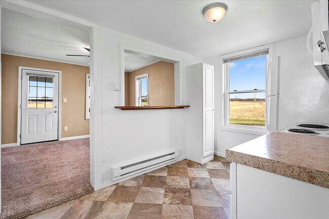 Foto del edificio - 3037 Swan Lake Rd NE
