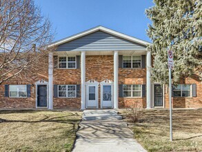 Building Photo - 13981 E Jewell Ave