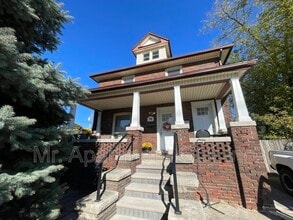 Building Photo - 78 Merritt St