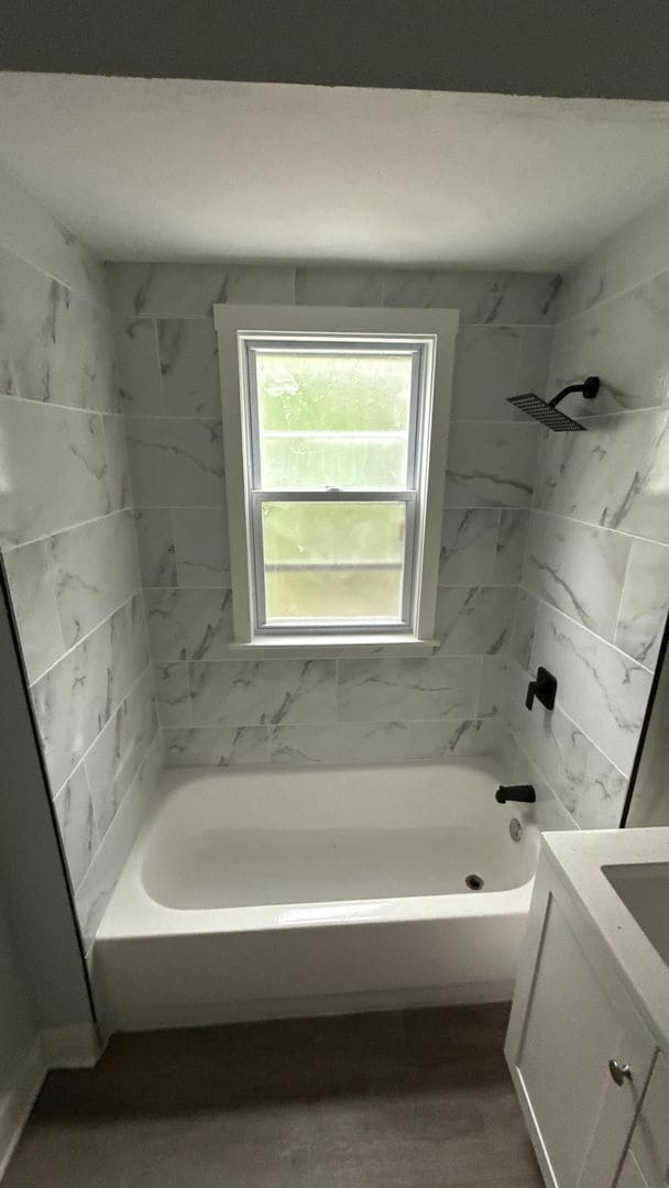 Building Photo - 386 East 152