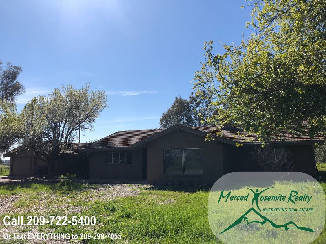 Primary Photo - 4 br, 2 bath House - 2755 E. Bellevue Rd.
