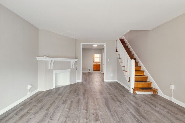 Building Photo - Large Home - West Philadelphia