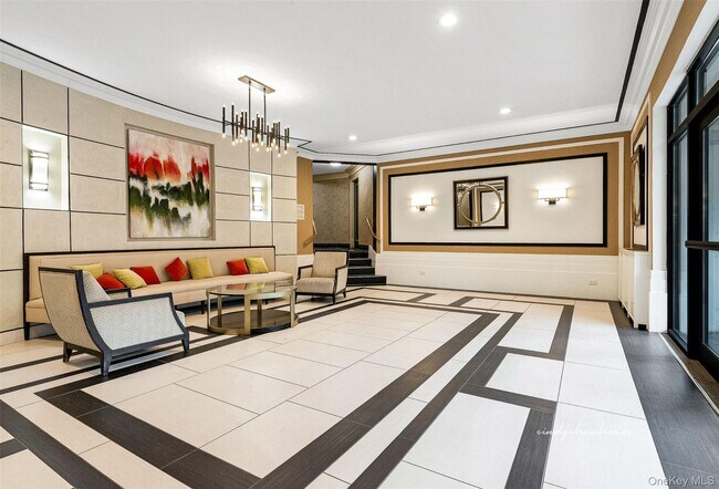 Foto del edificio - 100-11 67th Rd