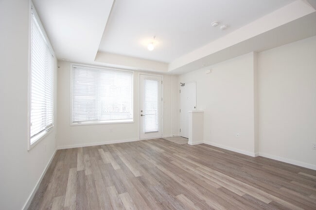 Photo du bâtiment - 1711 Pure Springs Blvd.