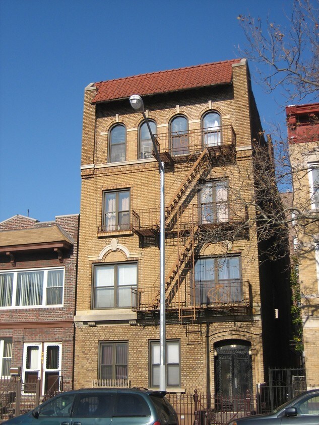 Primary Photo - 245 Martense St