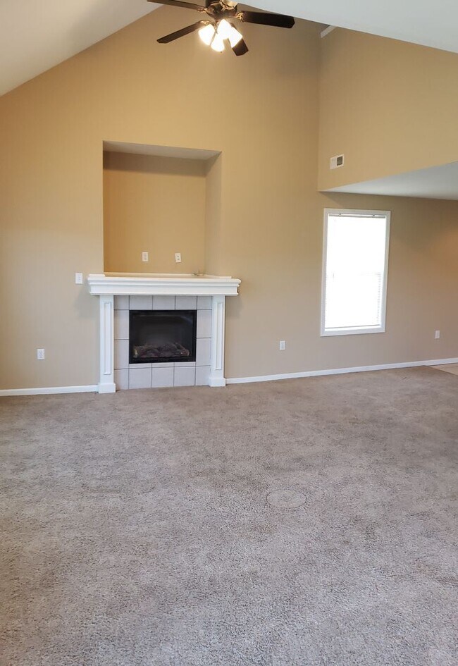 Foto del edificio - 2817 Elm Creek Dr