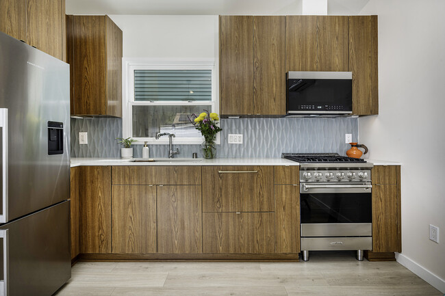 Foto del edificio - 2500 E 5th St