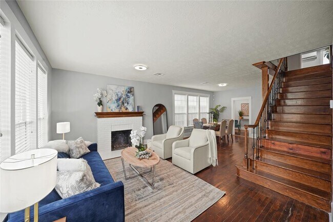 Foto del edificio - 741 E 9th St