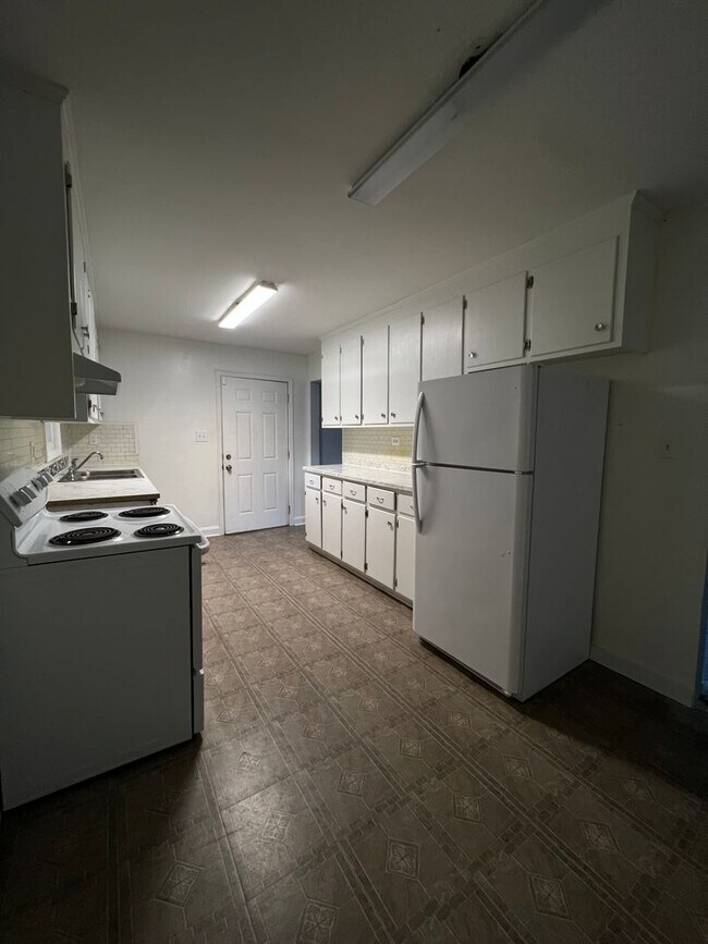 Foto del edificio - 2594 Marks Rd