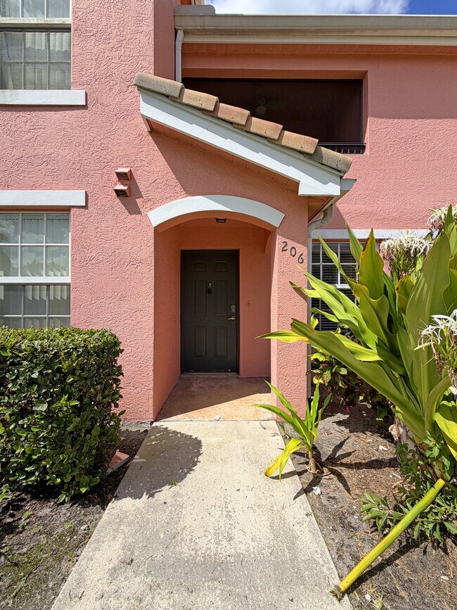 Foto del edificio - 132 SW Peacock Blvd