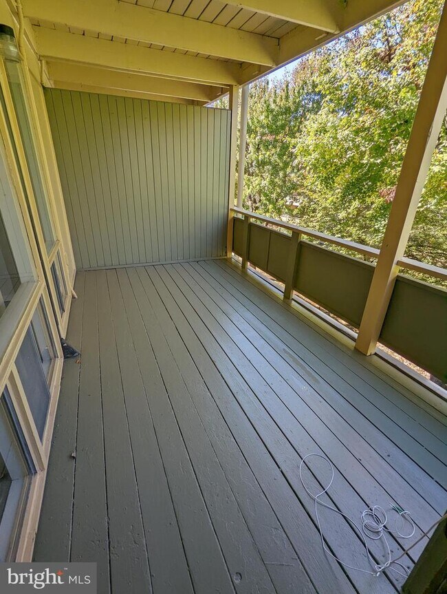 Building Photo - 7228 Donnell Pl