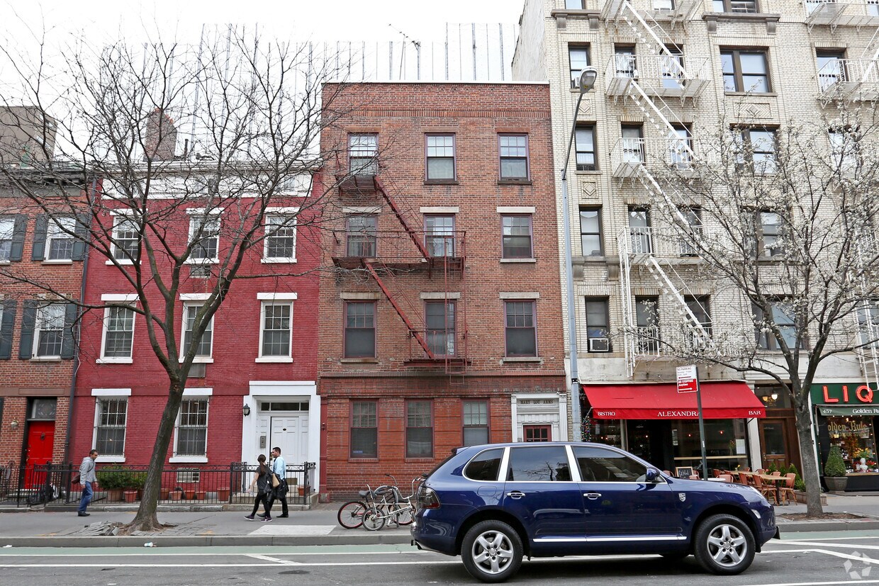 Building Photo - 453 Hudson St