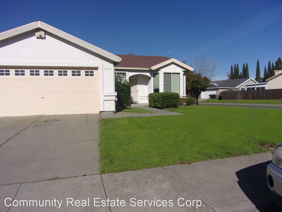 Foto principal - 1609 Paseo Flores Dr