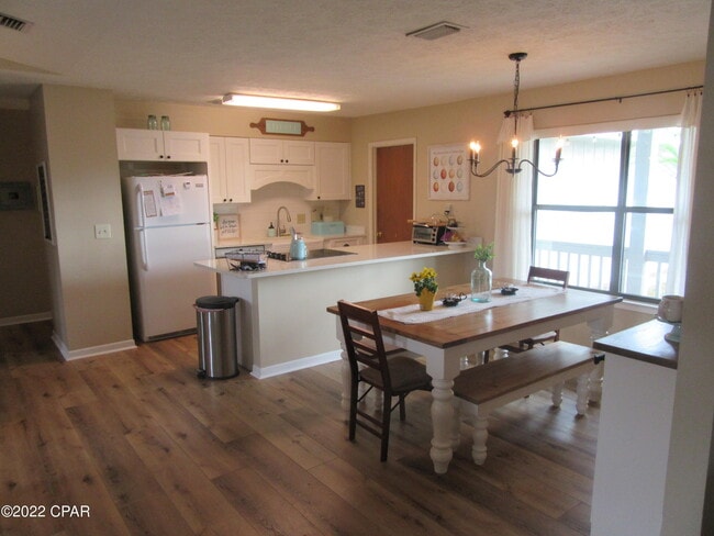 Building Photo - 7707 Shadow Bay Dr