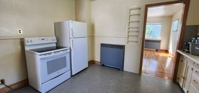 Foto del edificio - 817 N Front St