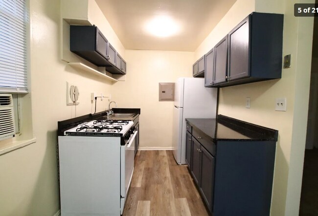 Foto del edificio - 126 Joliet St SW