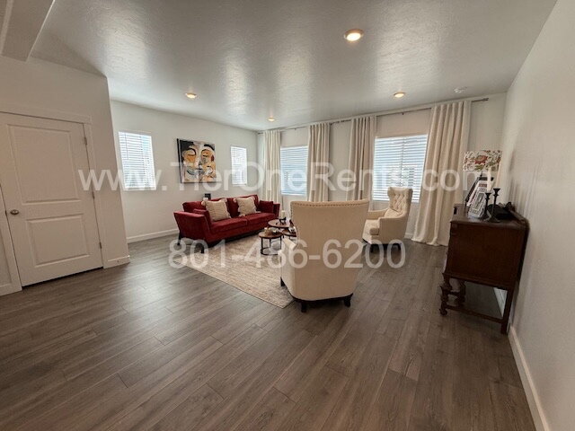 Foto del edificio - NO DEPOSIT option available for qualified ...