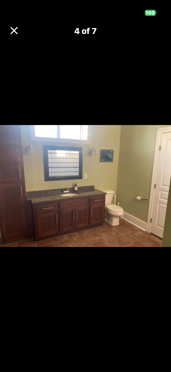 Kitchen - 310 Public Sq