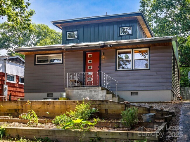 Building Photo - 44 Broadview Ave