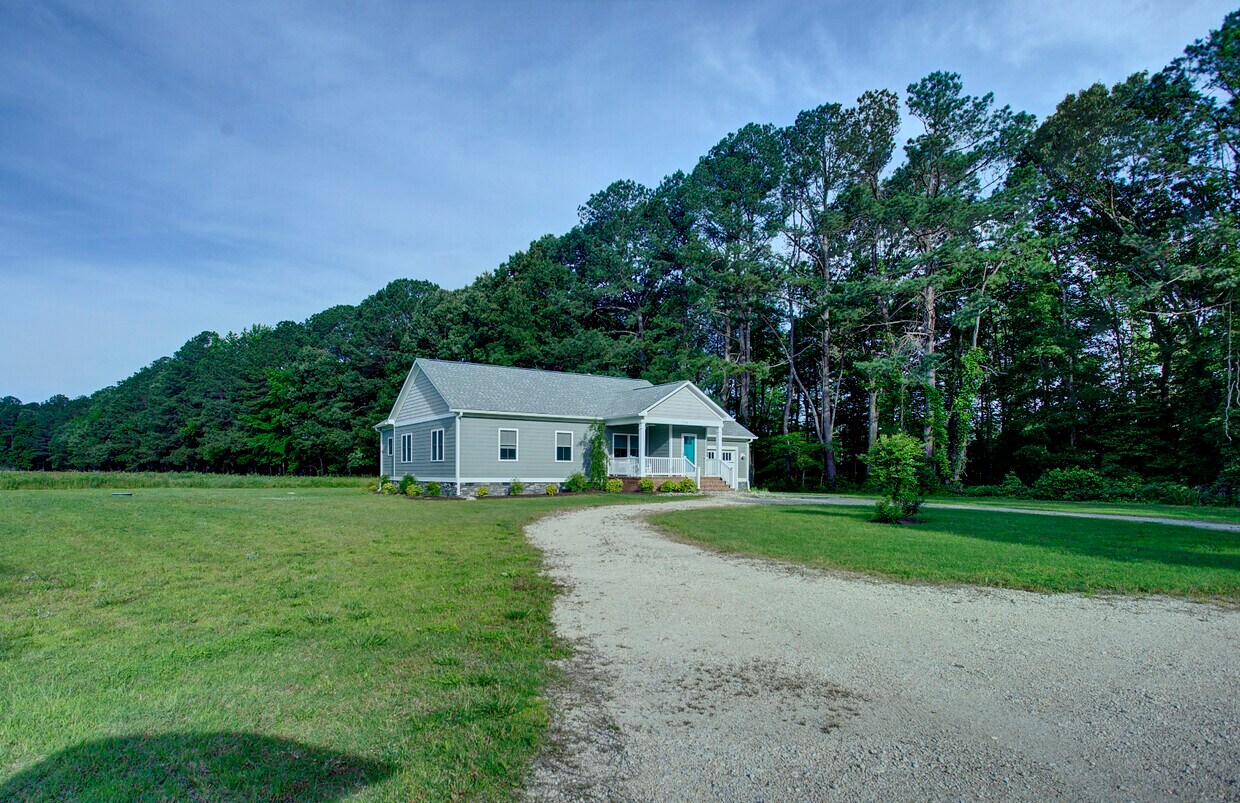 Primary Photo - 7140 Gill Ln