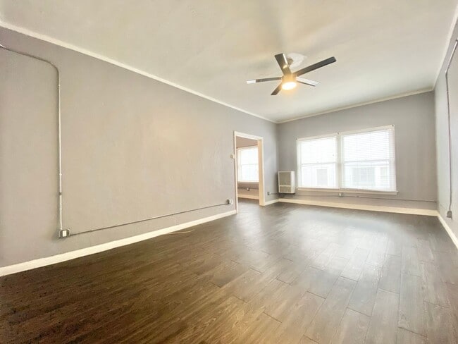 Interior Photo - Valdamour Apartments