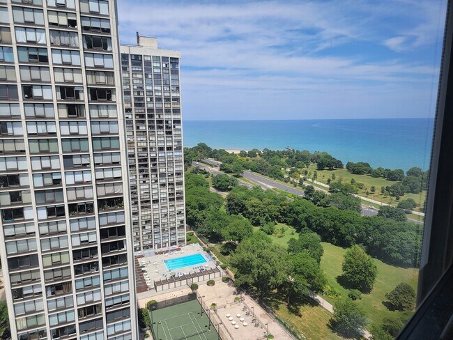 Foto del edificio - 5415 N Sheridan Rd