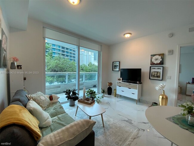 Foto del edificio - 1 br, 1 bath Condo - 1080 Brickell Ave Uni...