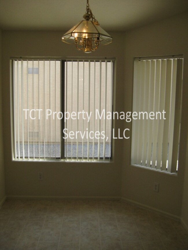 Building Photo - 3bed/2bath Corner lot in Canyon Trails
