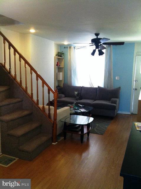 Foto del edificio - 124 Pierce St