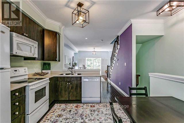 Photo du bâtiment - 4298 Ingram Common