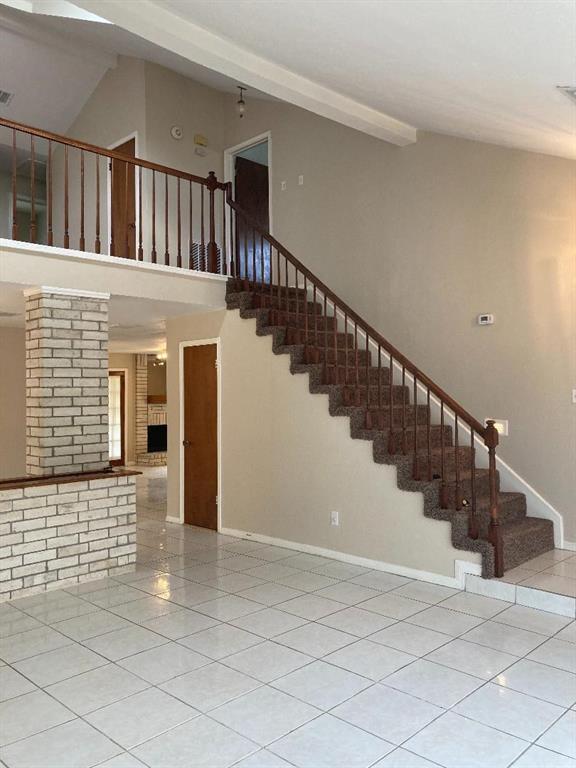 Building Photo - 13115 Creekside Park Dr