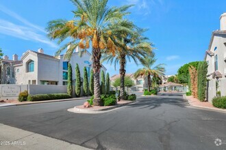 Building Photo - 7580 E Earll Dr
