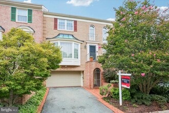 Building Photo - 8912 Barrowgate Ct