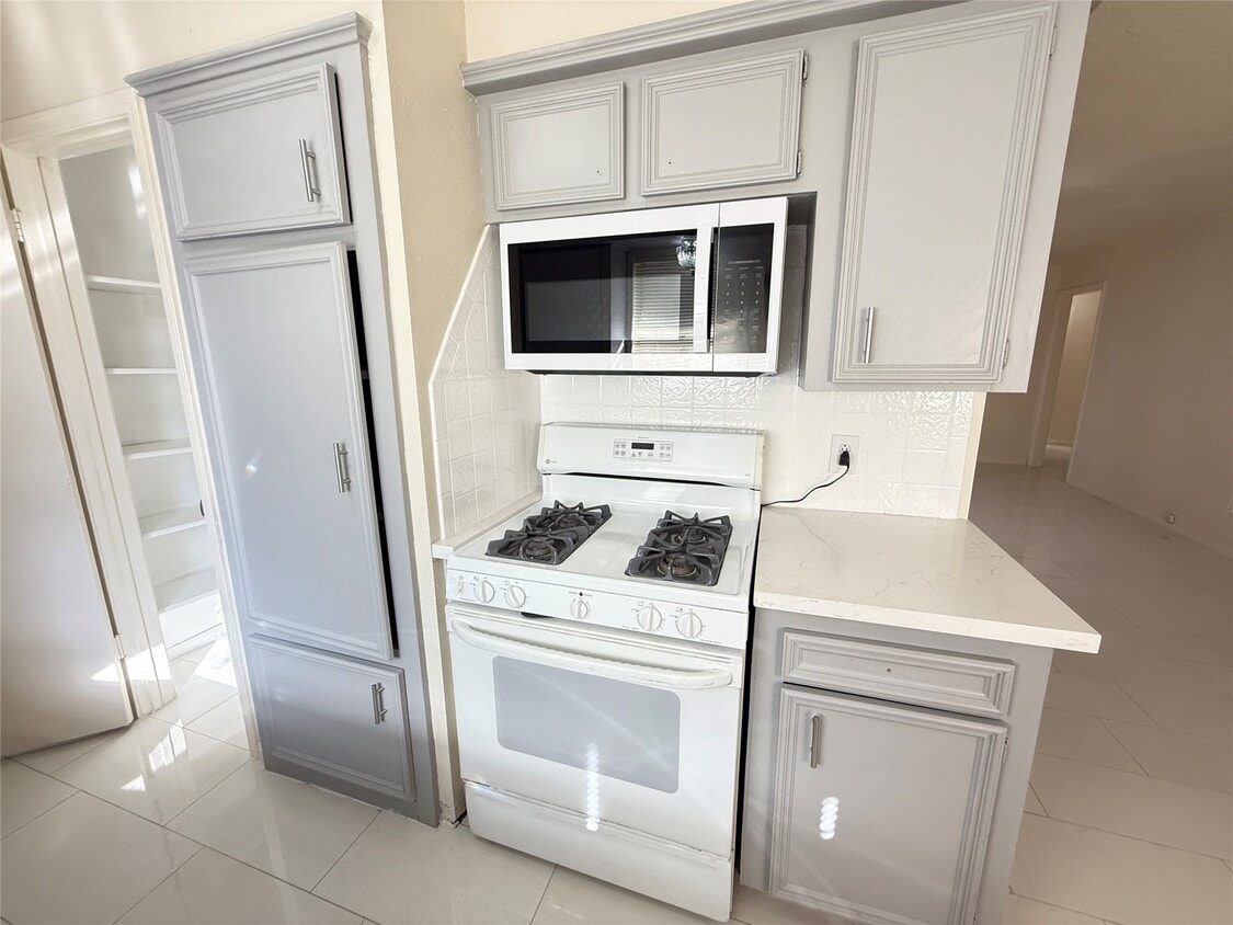 Foto del edificio - 12023 Sagecliff Dr