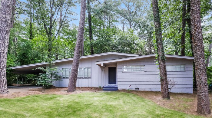 Primary Photo - Beautiful Home in Jackson, MS