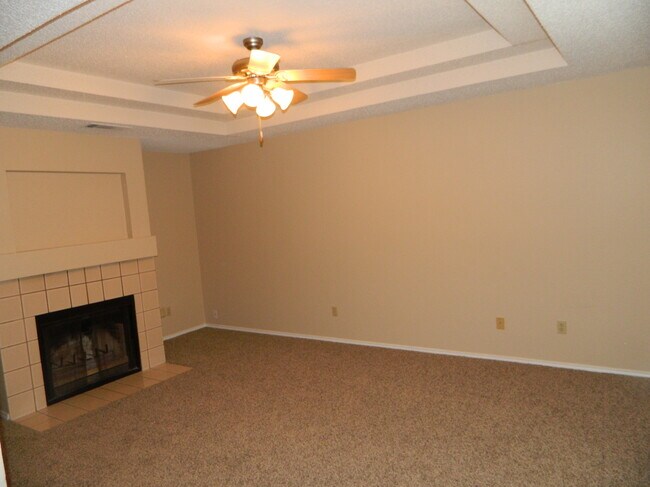 Foto del edificio - 5329 Northridge Blvd
