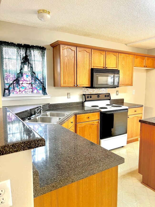 Photo - Nice 3 bedroom 2 bath home located in Sunset Trace