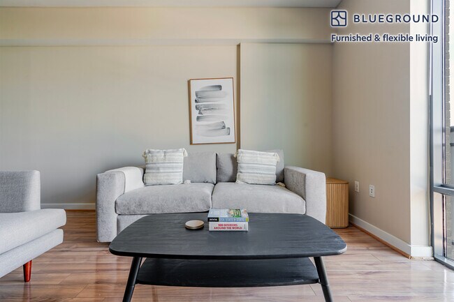 Foto del edificio - 1825 7th St NW