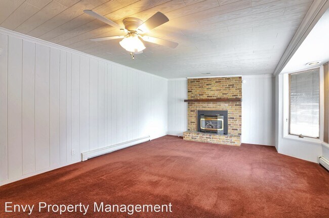 Foto del edificio - 3 br, 1.5 bath House - 4298 S. 950 E.