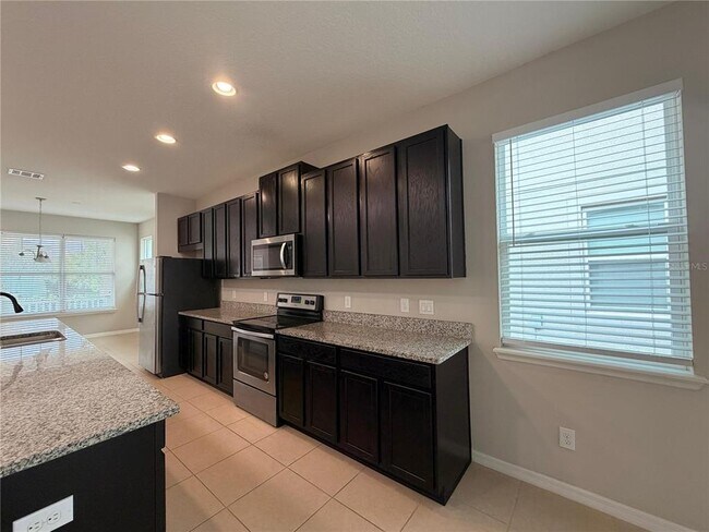 Foto del edificio - 8125 Graycliff Ave