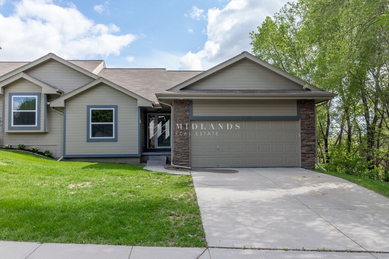 19617 Marinda St, Omaha, NE 68130 House Rental in Omaha, NE