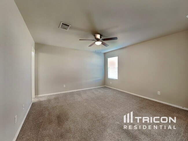 Building Photo - 9713 Marbach Brk