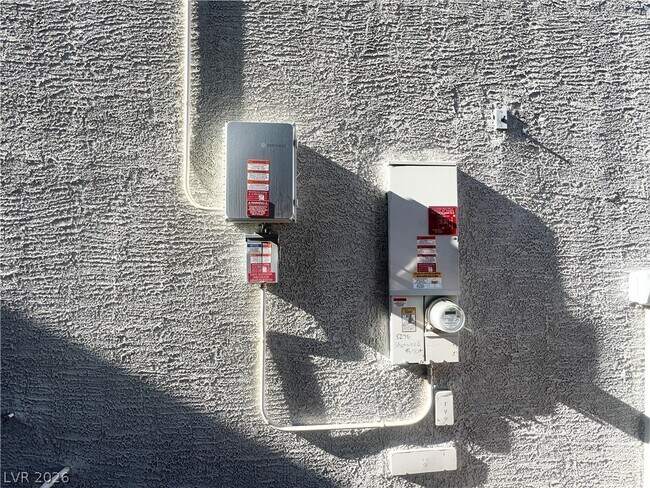 Foto del edificio - 5276 Sherwood Frst Ln