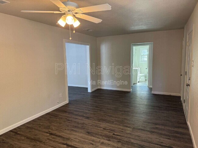 Building Photo - 1719 Schley Ave