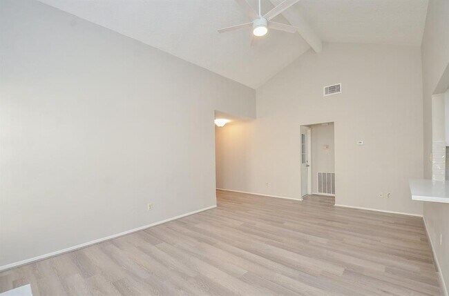 Building Photo - 1022 Three Forks Dr