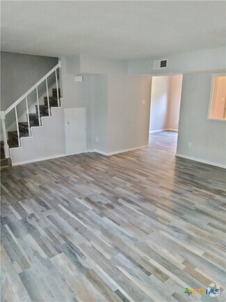 Building Photo - 1028 Jefferson Ave